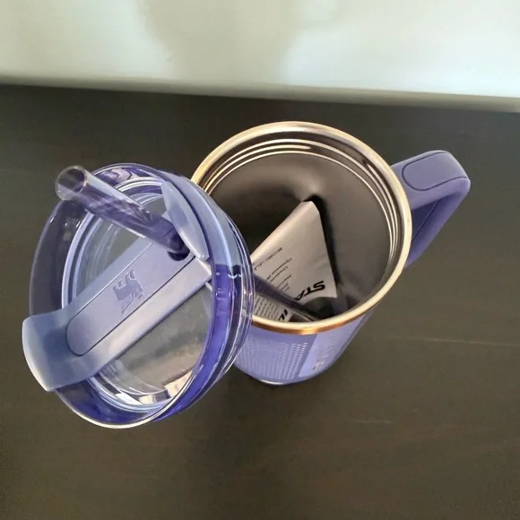 Stanley Quencher H2.0 Tumbler + Calia: Skipper Blue, 40oz NEW - Picture 6 of 6